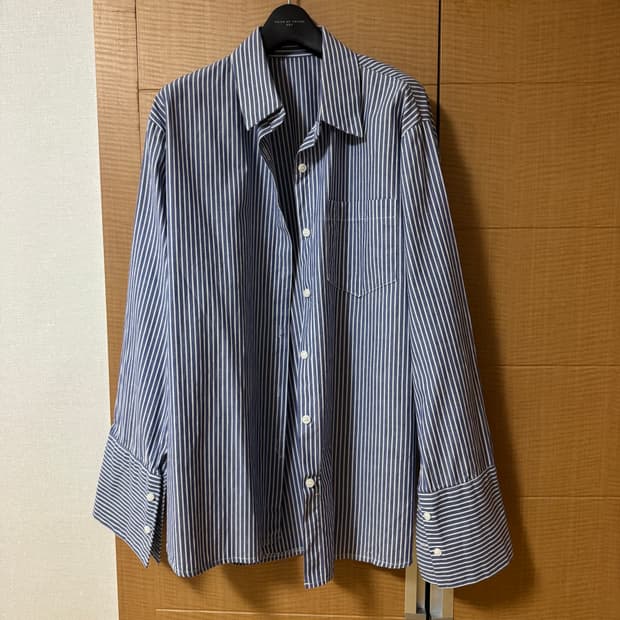 F 스트라이프 커프스 셔츠