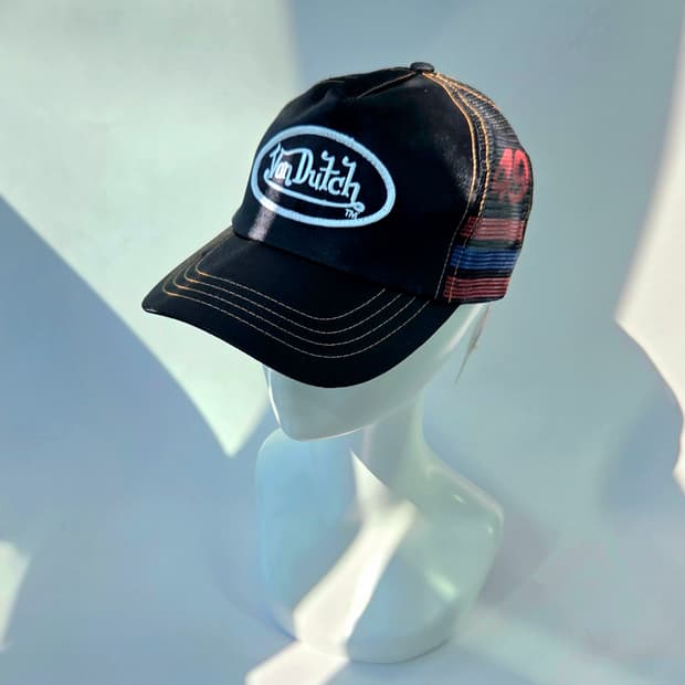 VonDutch 블랙 새틴 글로시 트러커 캡