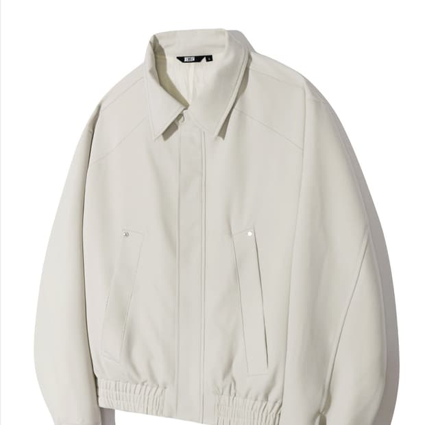 (새상품) 트릴리온 리벳 블루종 크림