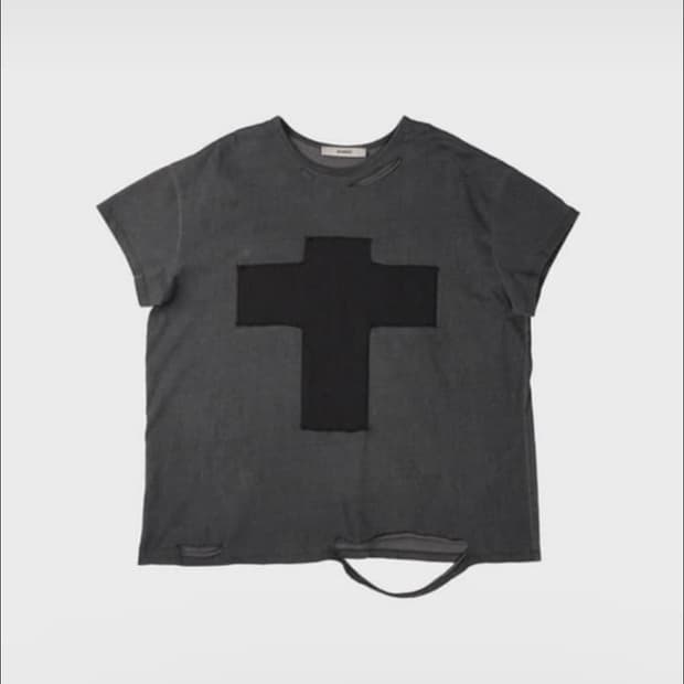 데어드 Dared 반팔티 구해요