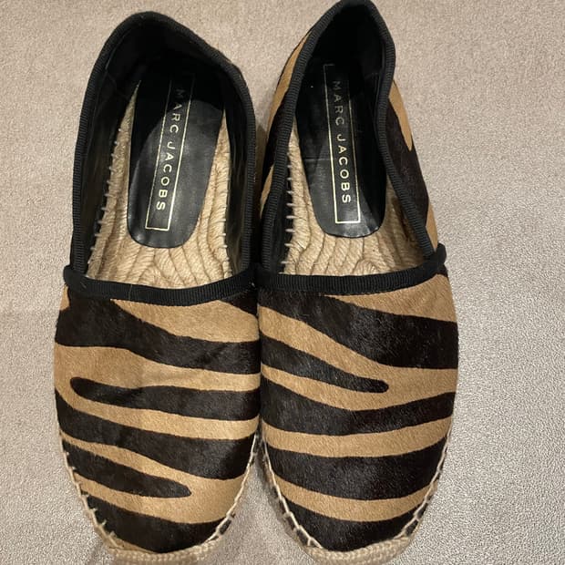 마크 제이콥스 지브라 에스파드류 37