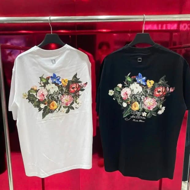 우영미 25fw 플라워 반팔 (새상품)