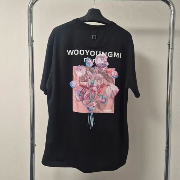 우영미 3D 플라워 반팔