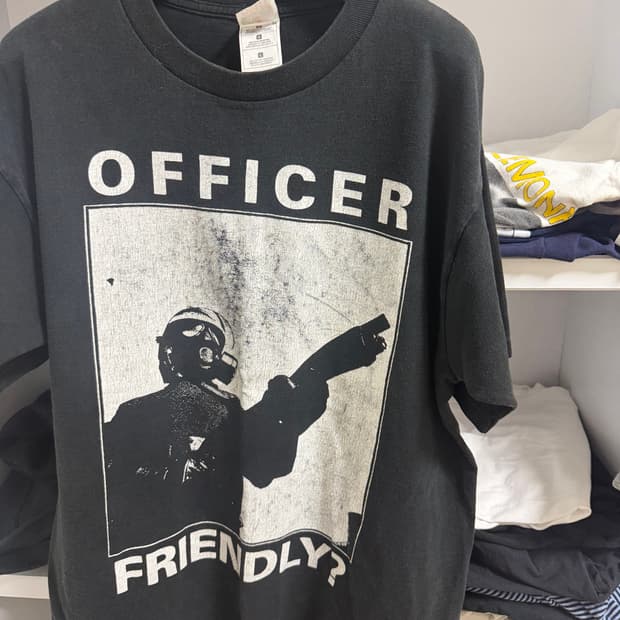 90s john yates officer frendly 티셔츠 /L사이즈