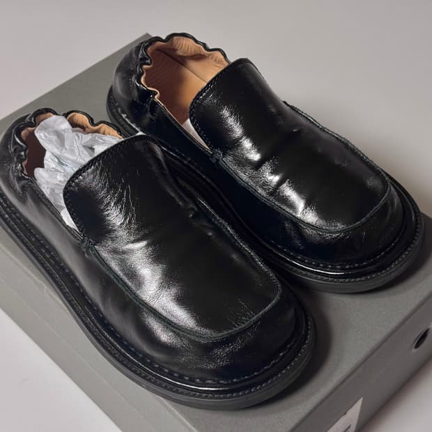 [240] 로맨틱무브 삭 바부슈 크랙블랙