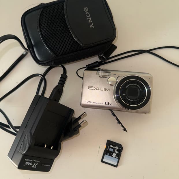 카시오 Exilim 디지털 카메라