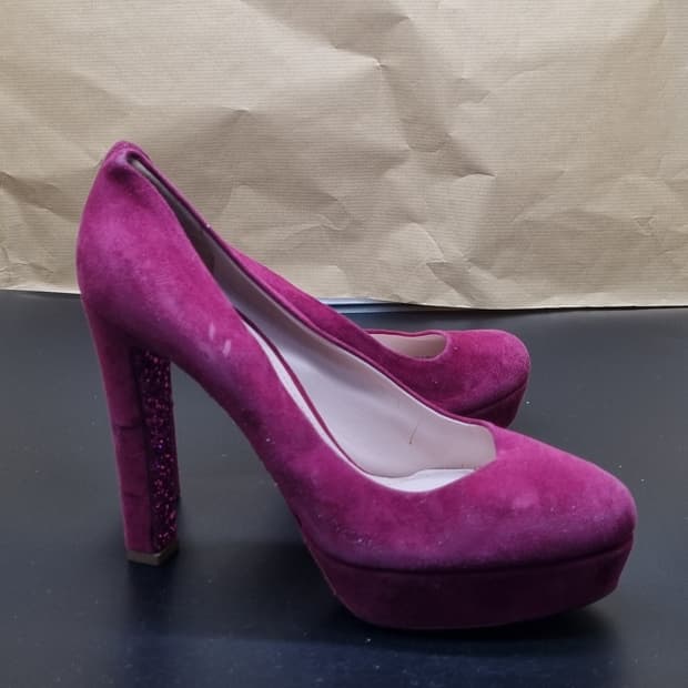 미우미우 여성펌프스40 250 굽10