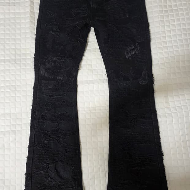 에모스탠스 보로진 블랙