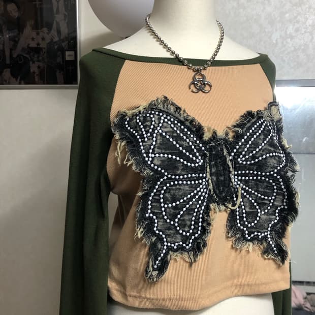 대장템 시크 그런지 나비디테일 펑크 롱슬리브