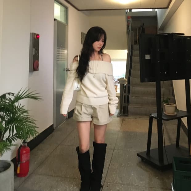 아워캐비넷 coby cotton shorts