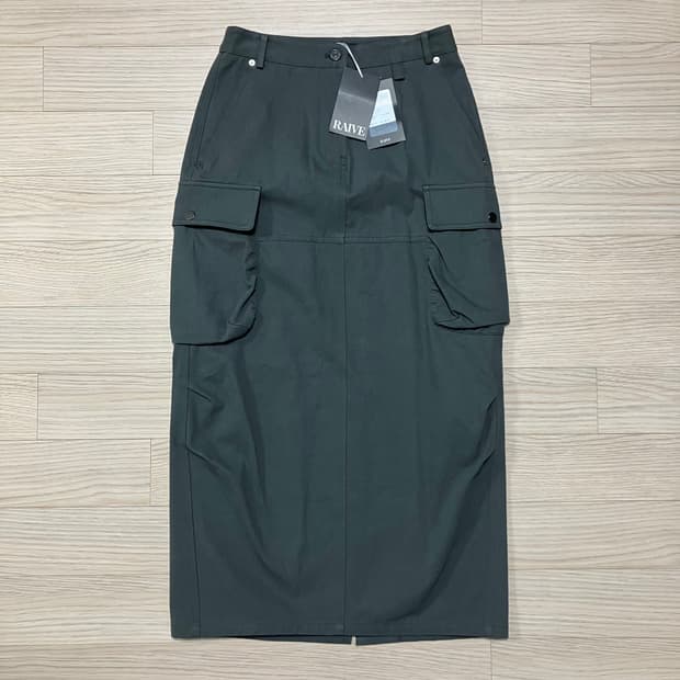 [새상품] 레이브 카고 스커트 다크그레이