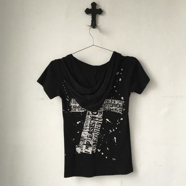 Lettering printing hood t shirt