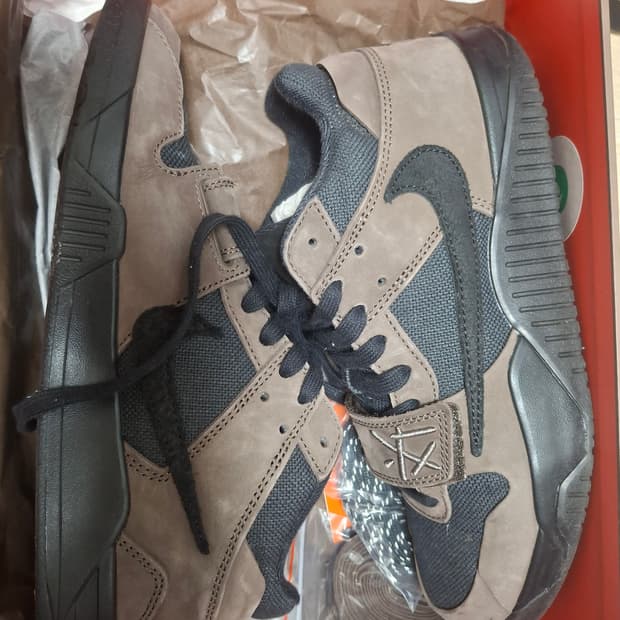 나이키 트래비스스캇x점프맨 다크모카 280