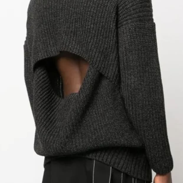 Sulvam 오픈백 니트 L