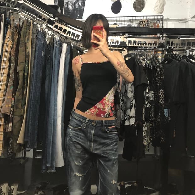 오리엔탈 프린팅 배색 나시