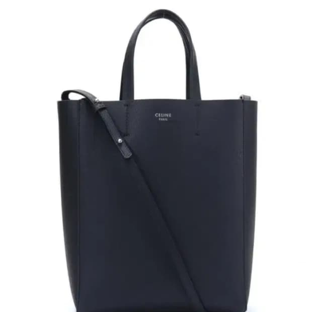 셀린느 카바스백 블랙 색상