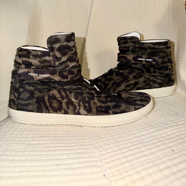 피에르하디 레오파드 하이탑