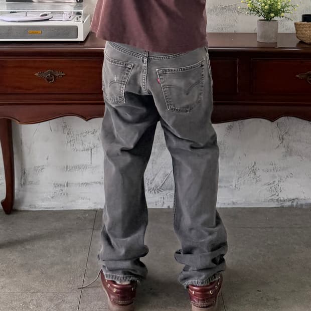 리바이스 505 레귤러 스트레이트 흑청