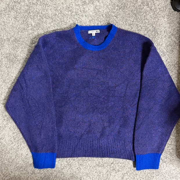 유니클로 jw앤더슨 아크릴 니트