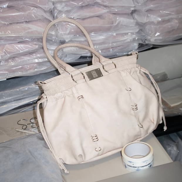 쿨사리드옵더필로우 복서백 샌드 PIERCED BOXER BAG sand
