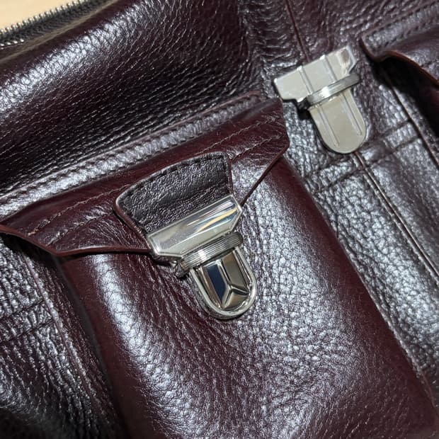 르메르 기어백 미디움 다크 에그플랜트