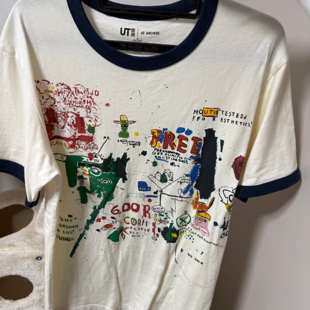 유니클로 UT 반팔티