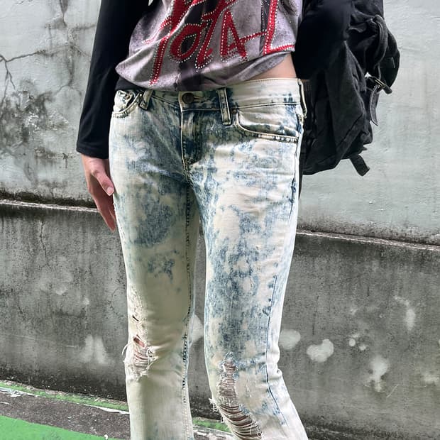 00's Bleached Destroyed Capri Pants