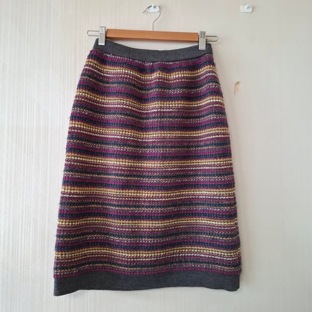 입생로랑 정품 니트 미디스커트 