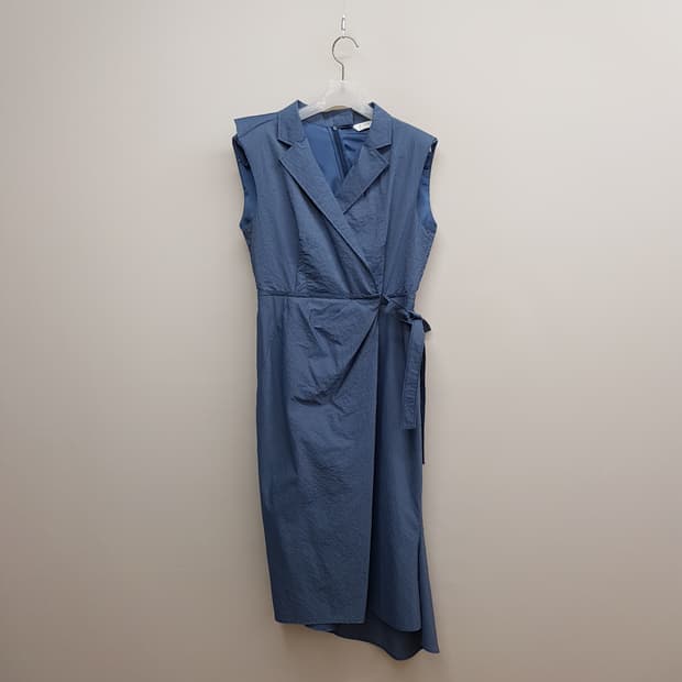 한섬 타임 랩 스타일 슬리브리스 원피스 S사이즈