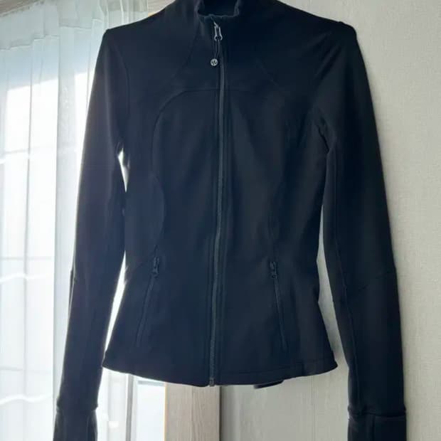 룰루레몬 디파인 자켓 사이즈4 차콜