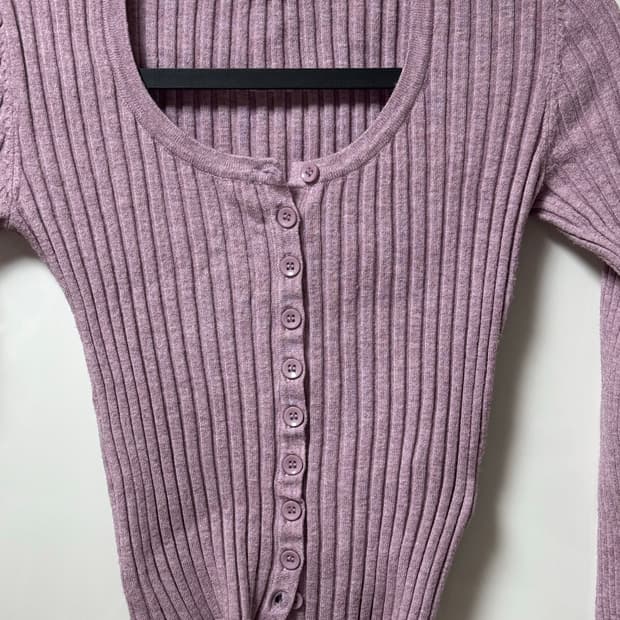 페일제이드 긴팔니트