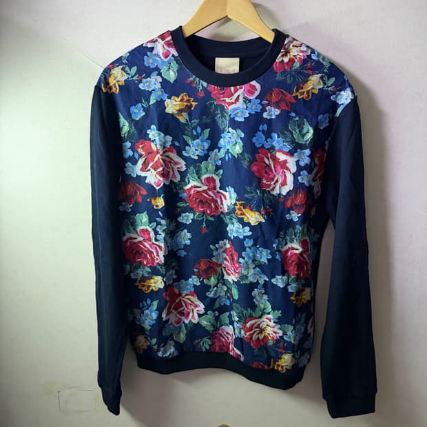 우영미 플로럴 스웨트 맨투맨 46 (남성 90, 여성 66정도)