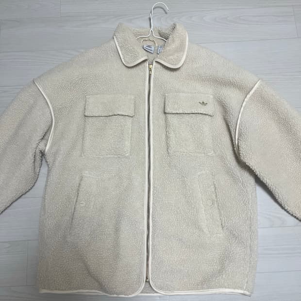 아디다스 뽀글이