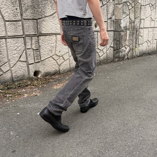 돌체앤가바나 실버 플레이트 워싱 그레이진