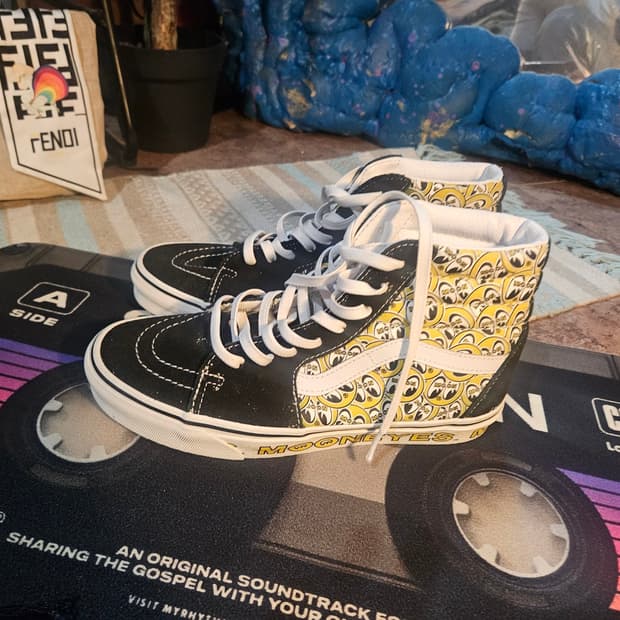 VANS × MOONEYES