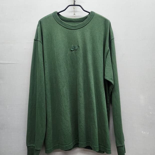 나이키 미들 로고자수 그린 롱슬리브 XL(XL)