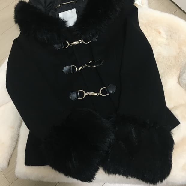 세실맥비 숏코트 블랙 도트 갸루 대장 일브 y2k