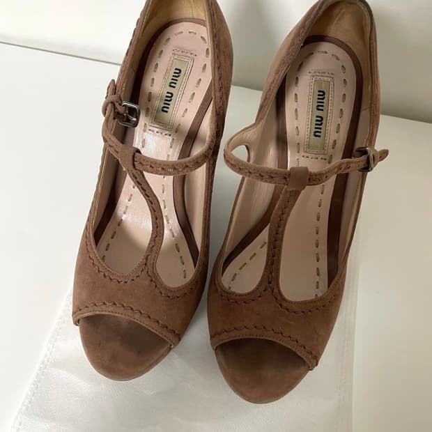 MiuMiu 미우미우 웨지힐 샌들 더스티 핑크