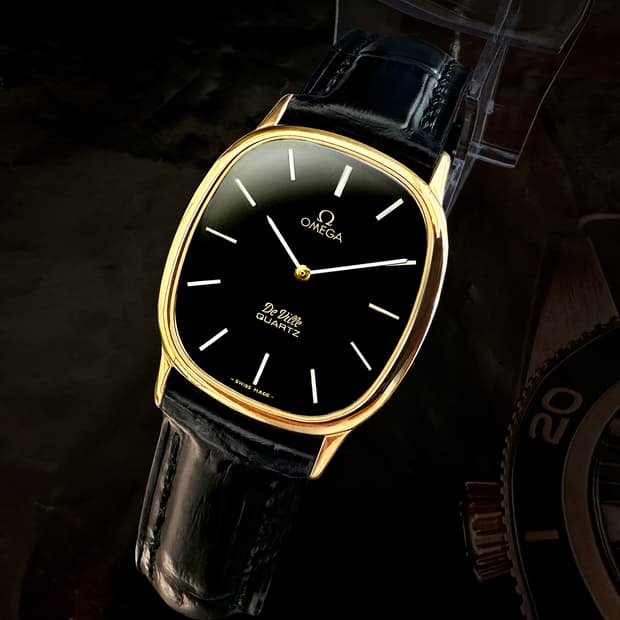 오메가 드빌 엘립스 쿼츠 블랙판 18K골드 도금 시계