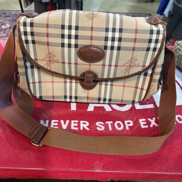 버버리 노바체크 크로스백