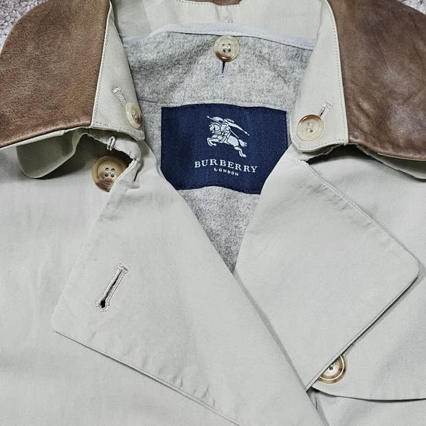 버버리 춘추용 여성 코트