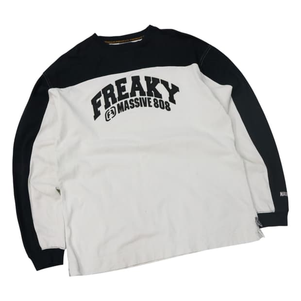 FREAKY 프리키 빈티지 블록 배색 아치 로고 긴팔 티셔셔츠 (XL)