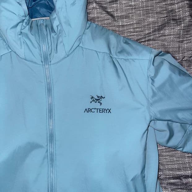 아크테릭스 아톰 후디 LT 솔레스 XL