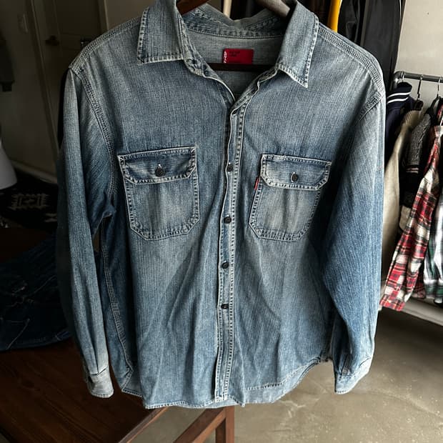 Levis red tab denim shirt 데님셔츠