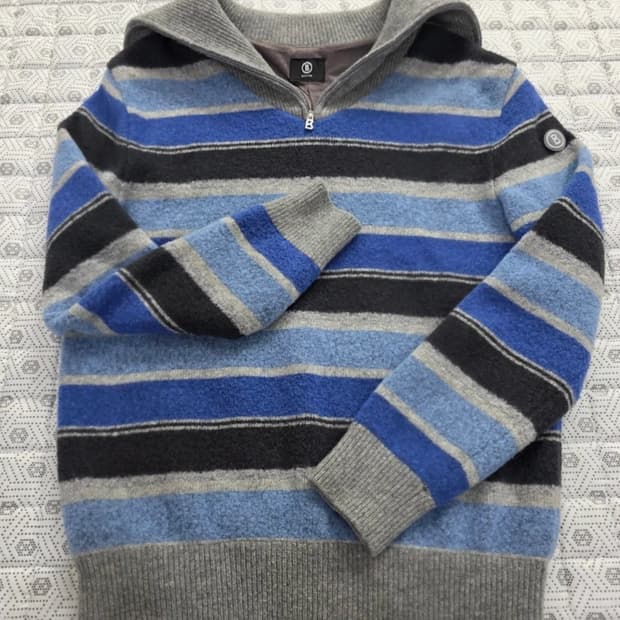 보그너 남성 스트라이프 반집업 니트 95