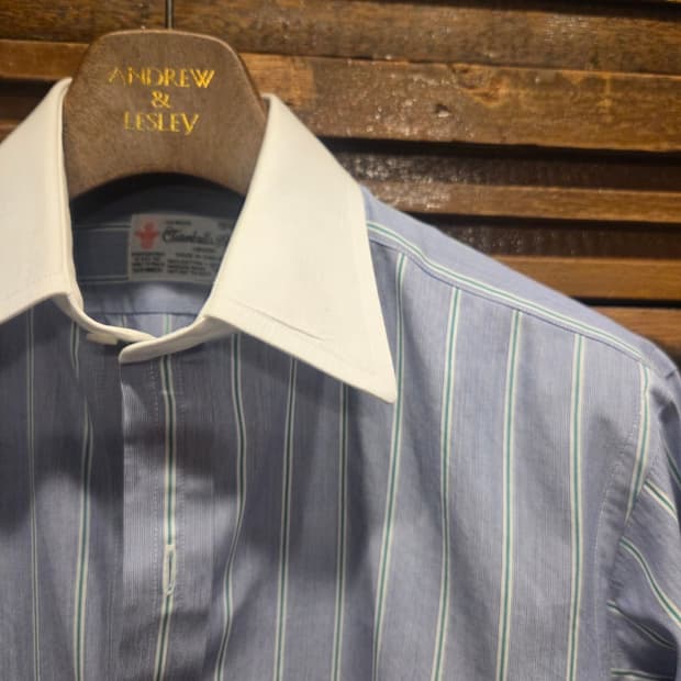 턴불앤아서 클레릭셔츠