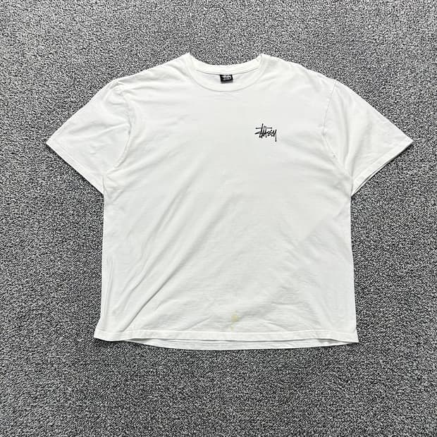 스투시(stussy)스펠 로고 화이트 반팔티