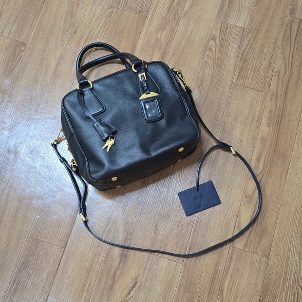 프라다 가방 크로스백 숄더백 