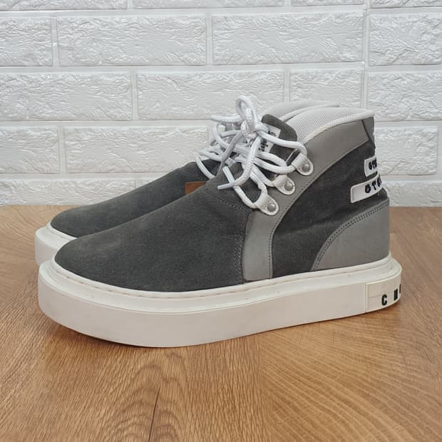 [270]치스윅 하이탑 스니커츠 (새상품)