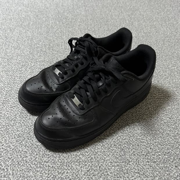 [정가 13만원] 나이키 에어포스 블랙 280